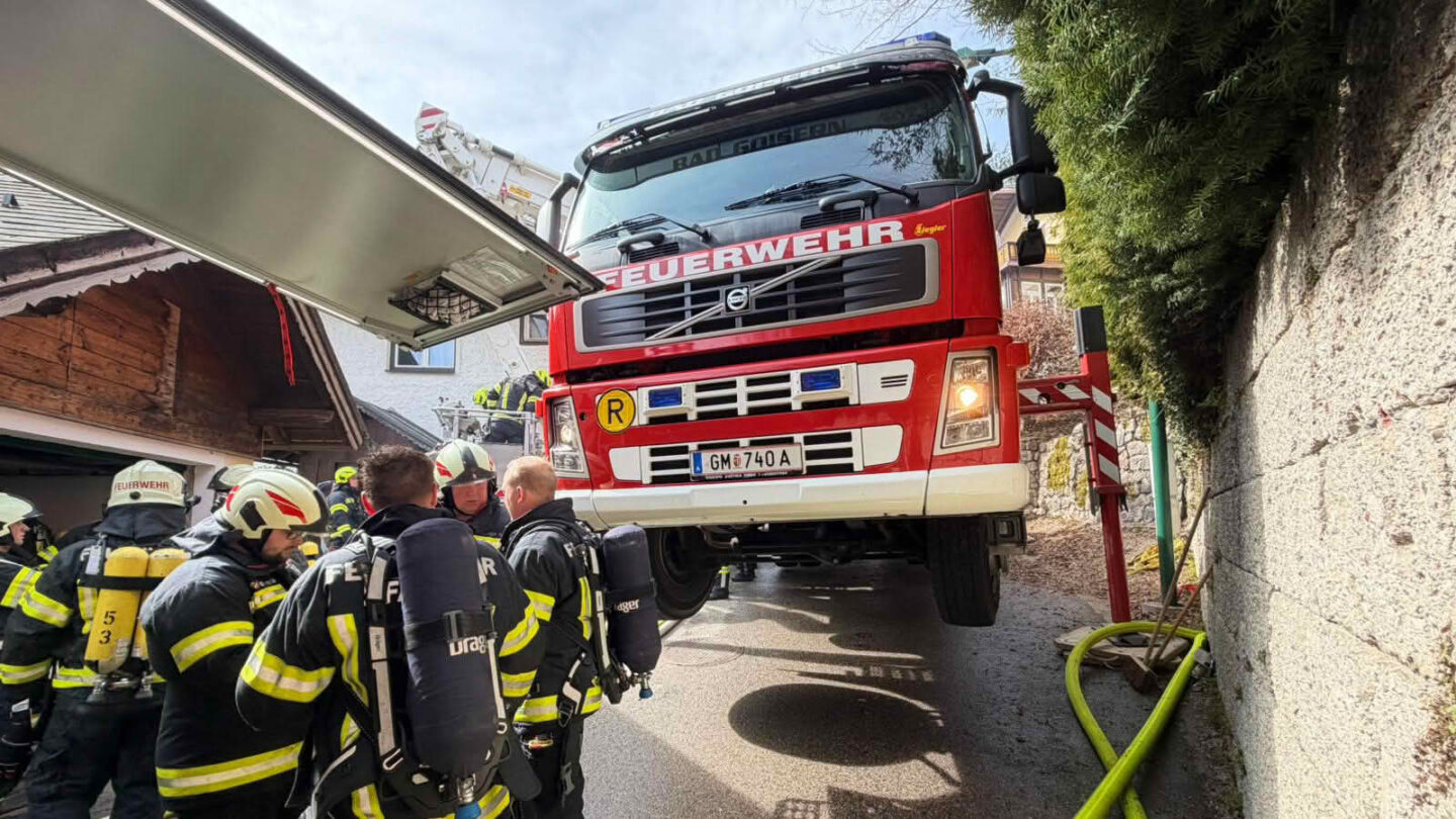 Massiver Dachstuhlbrand