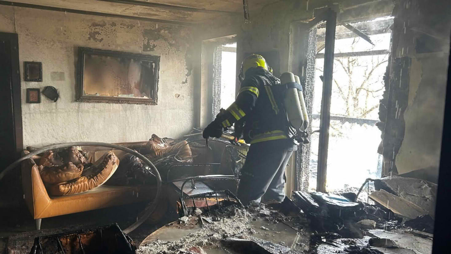 Massiver Dachstuhlbrand