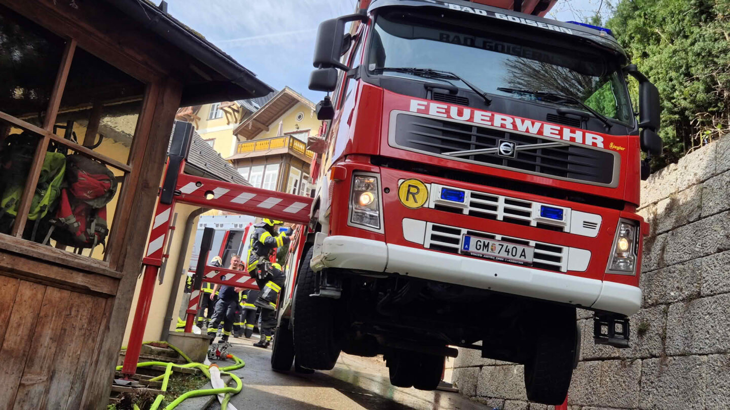 Massiver Dachstuhlbrand