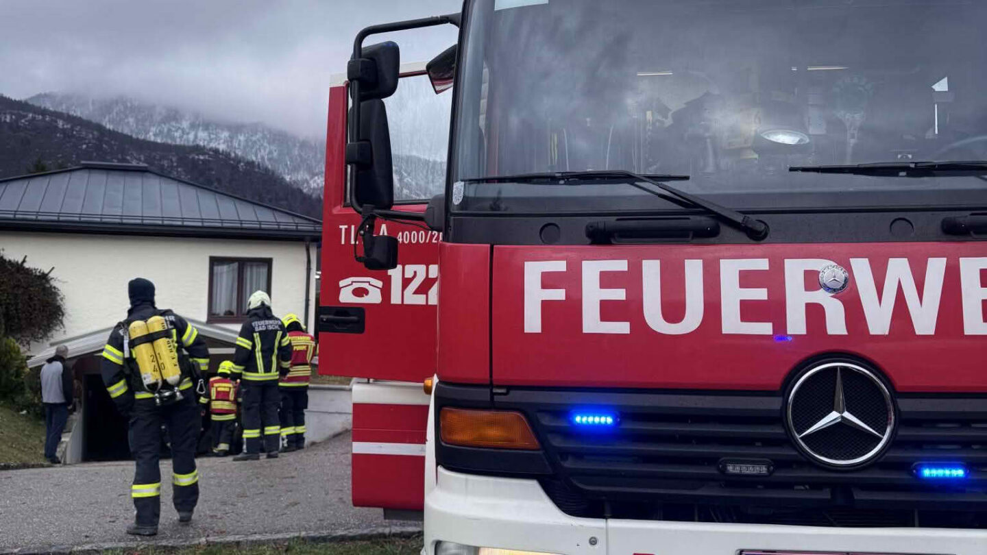 Akkuladegerät fängt Feuer