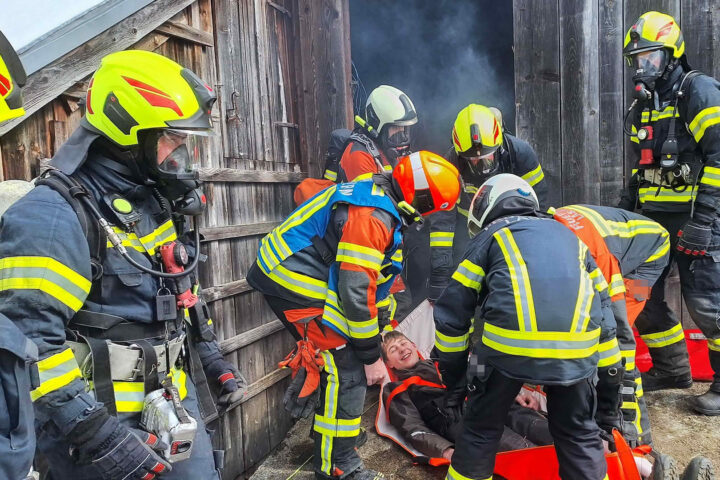 FF Bad Goisern: Große Feuerwehrübung