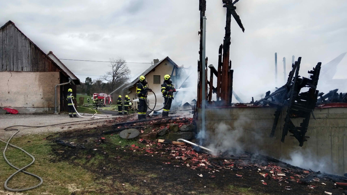 WirtschaftsgebÀude niedergebrannt