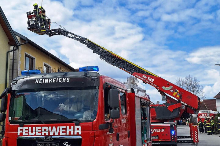 BFK Waidhofen/Thaya: Feuerwehren verhindern Großbrand