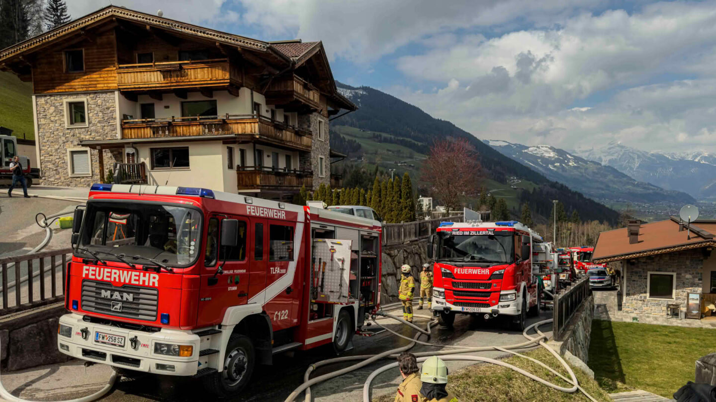 Brand eines Wirtschaftsgebäudes in Kaltenbach