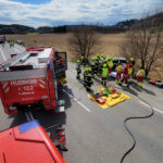 FF Althofen: Frontalzusammenstoß auf der B317
