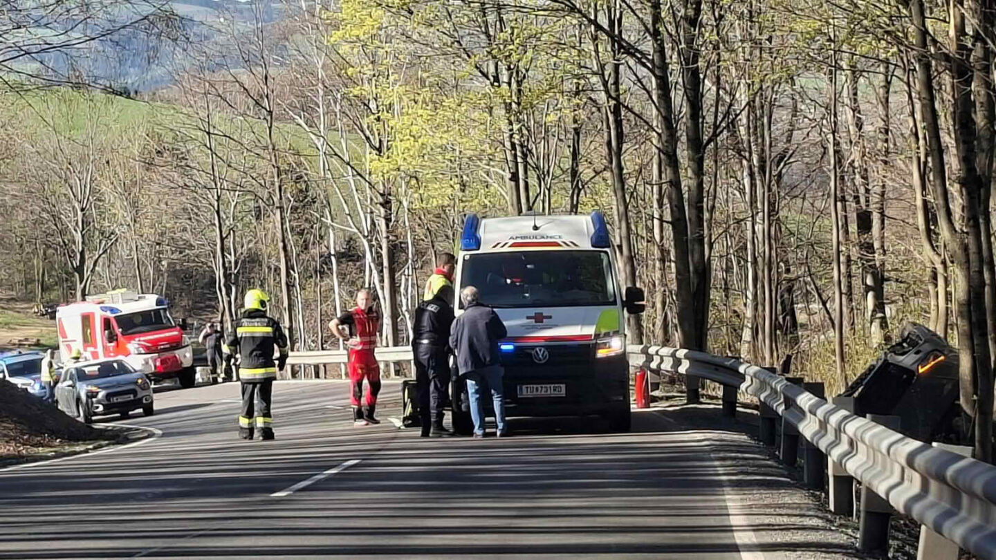 Fahrzeugbergung auf der Hochneukirchenstraße