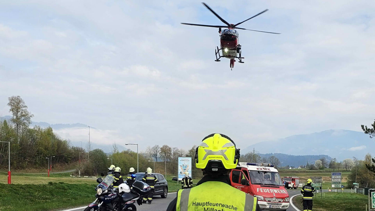 Schwerer Verkehrsunfall auf der B86