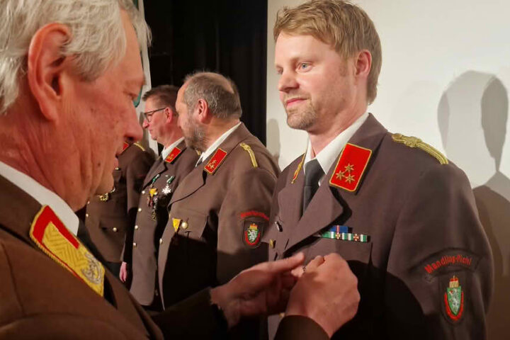 BFV Liezen: Bereichsfeuerwehrtag – Einsatzrückgang mit Ausbildungen kompensiert