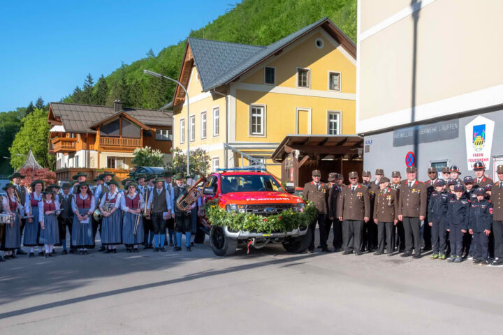 FF Lauffen: Florianifeier und Fahrzeugsegnung