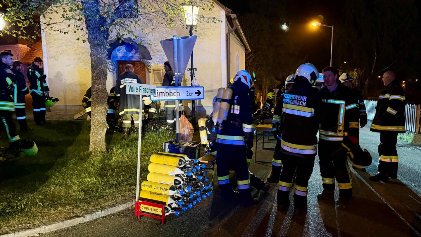 Brand eines Landwirtschaftlichen Betriebs in Hollenstein