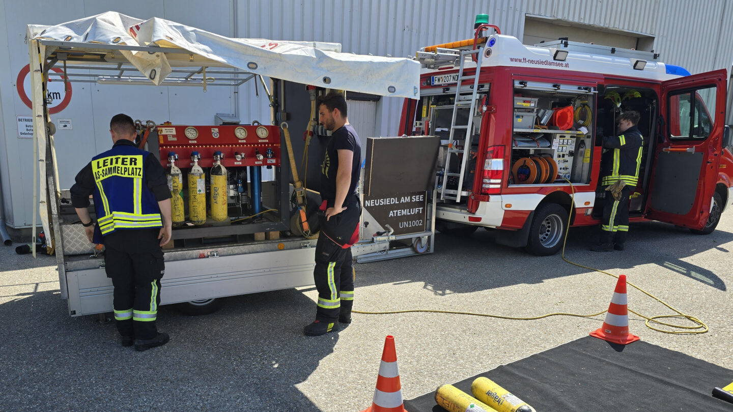 B2 Silobrand in Parndorf fordert fünf Wehren