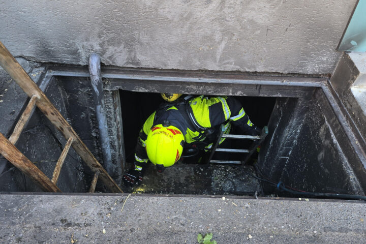 FF Parndorf: B2 Silobrand in Parndorf fordert fünf Wehren