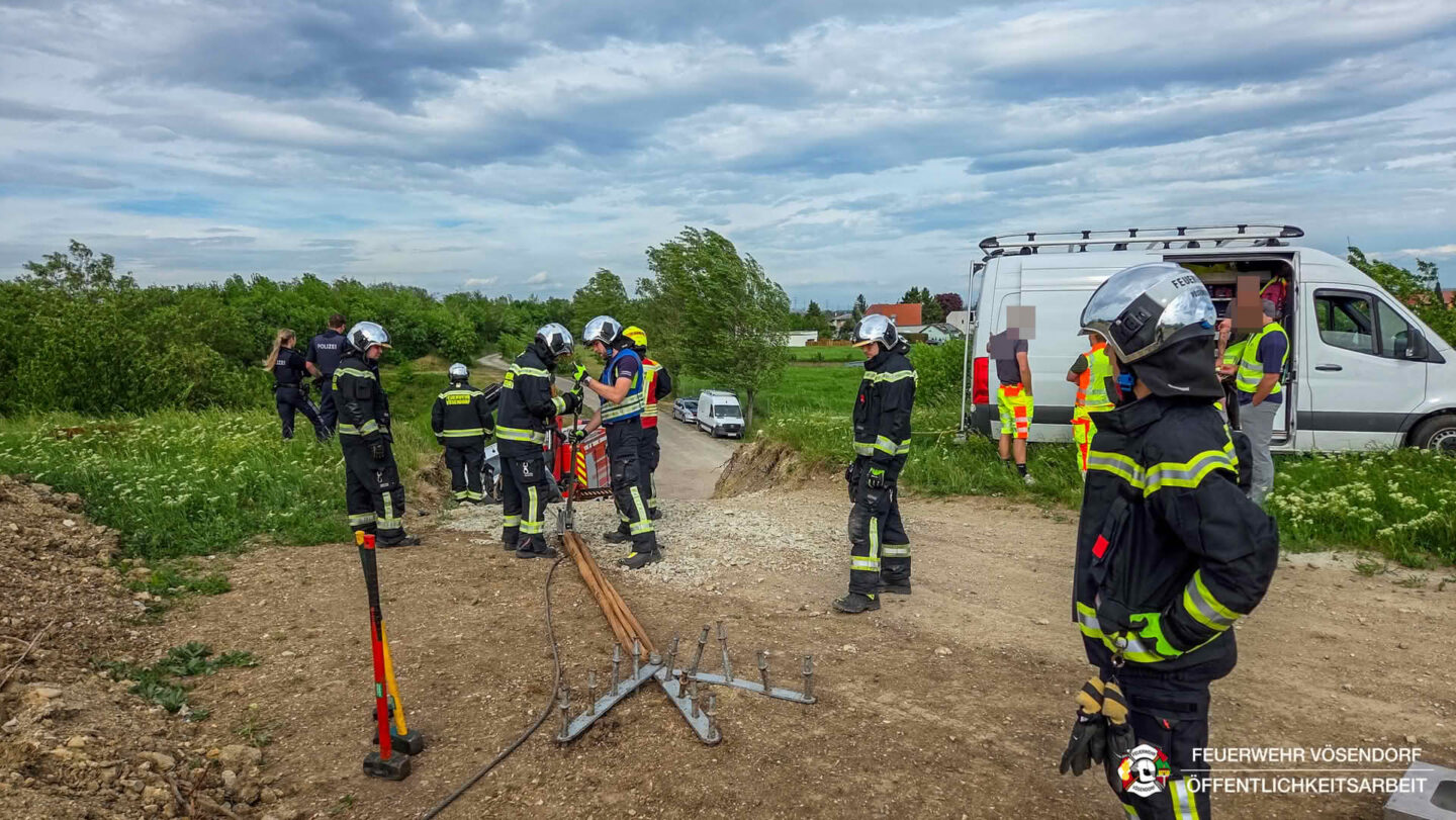 Transporter droht abzustürzen