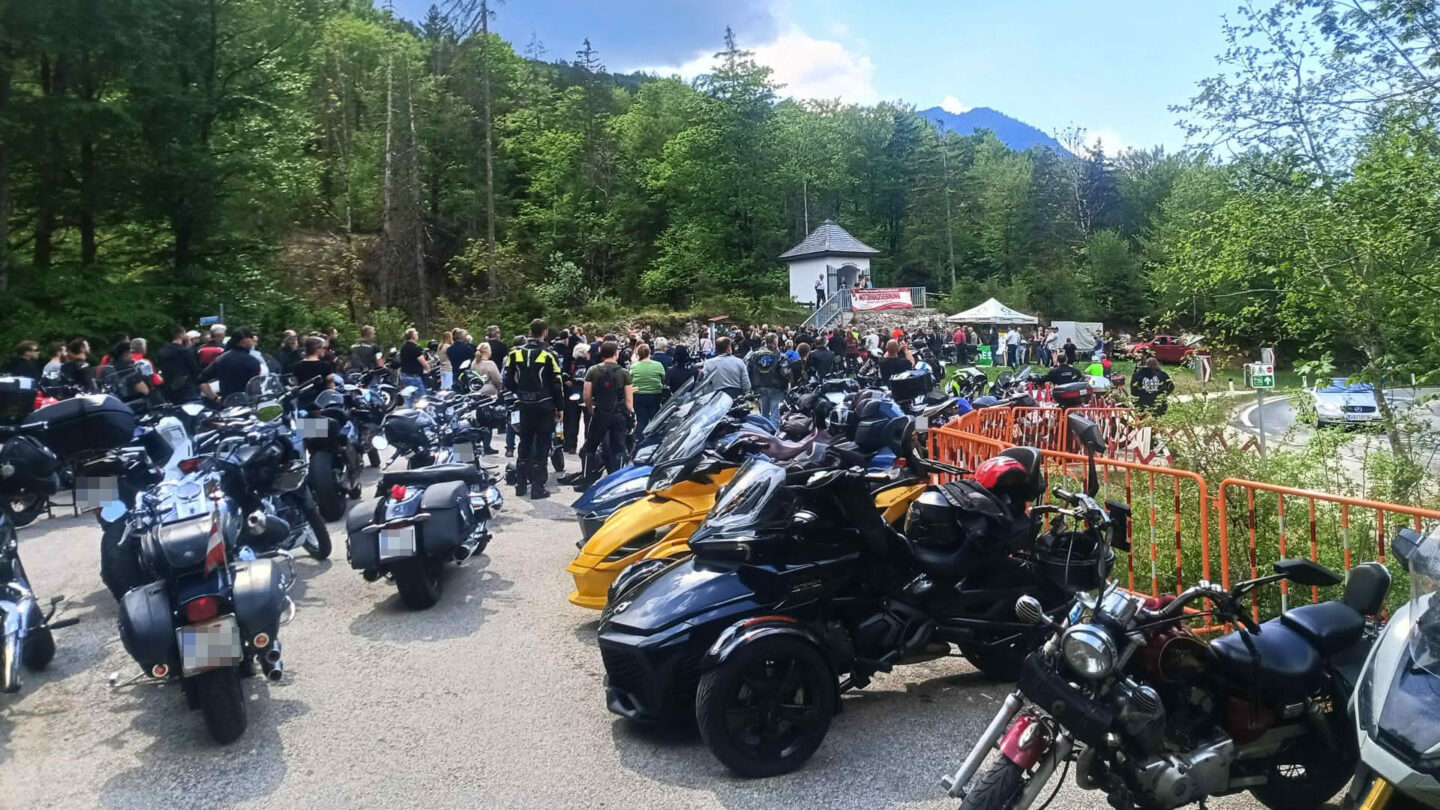 3. Motorradsegnung