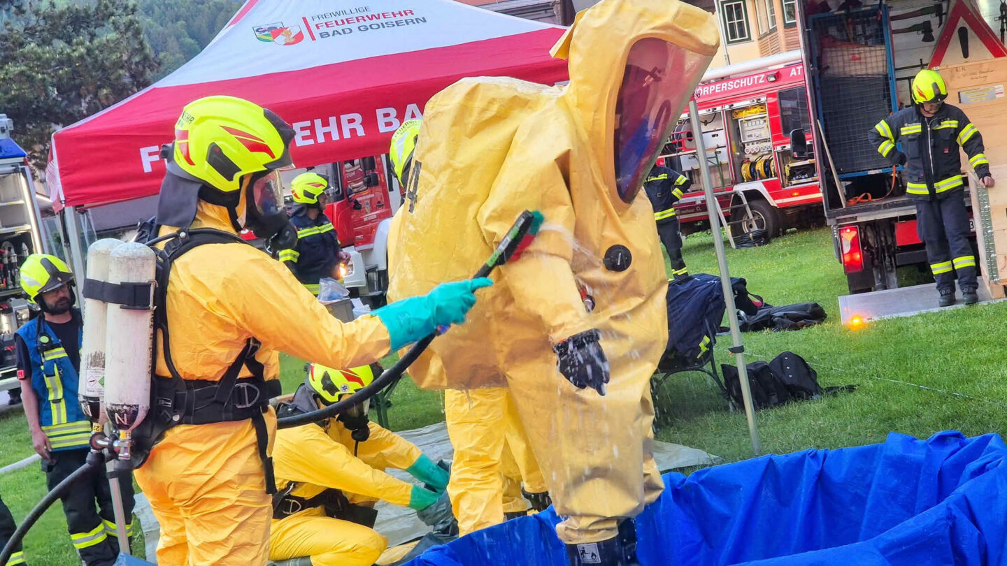 Chlorgasaustritt im Goiserer Parkbad beübt