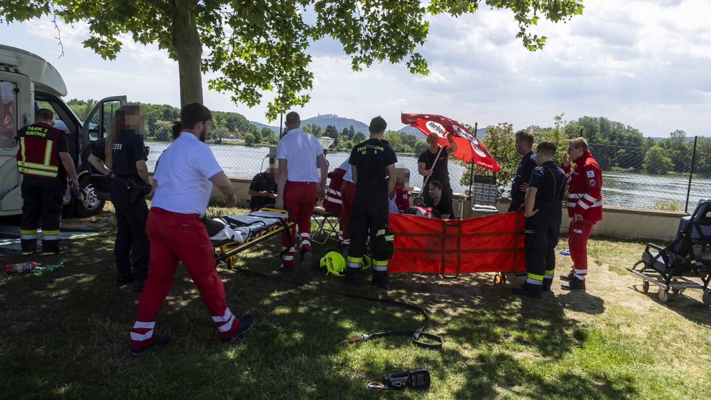 Drei Verletzte bei Wohnmobilbrand