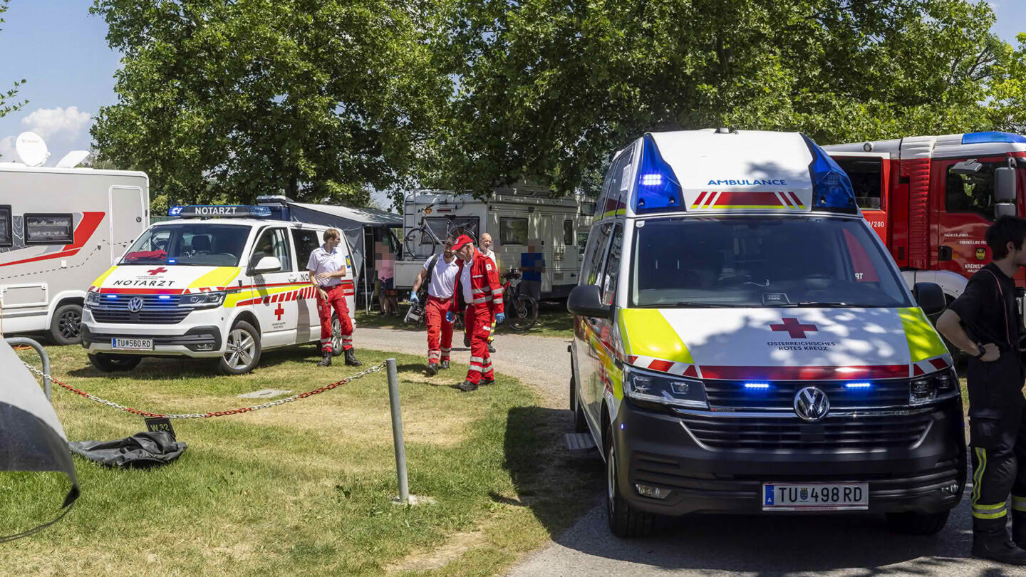 Drei Verletzte bei Wohnmobilbrand