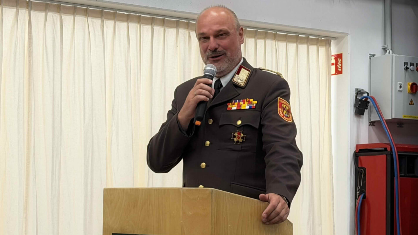 FF Neuhaus am Klausenbach feiert Eröffnung und Segnung des neuen Feuerwehrhauses