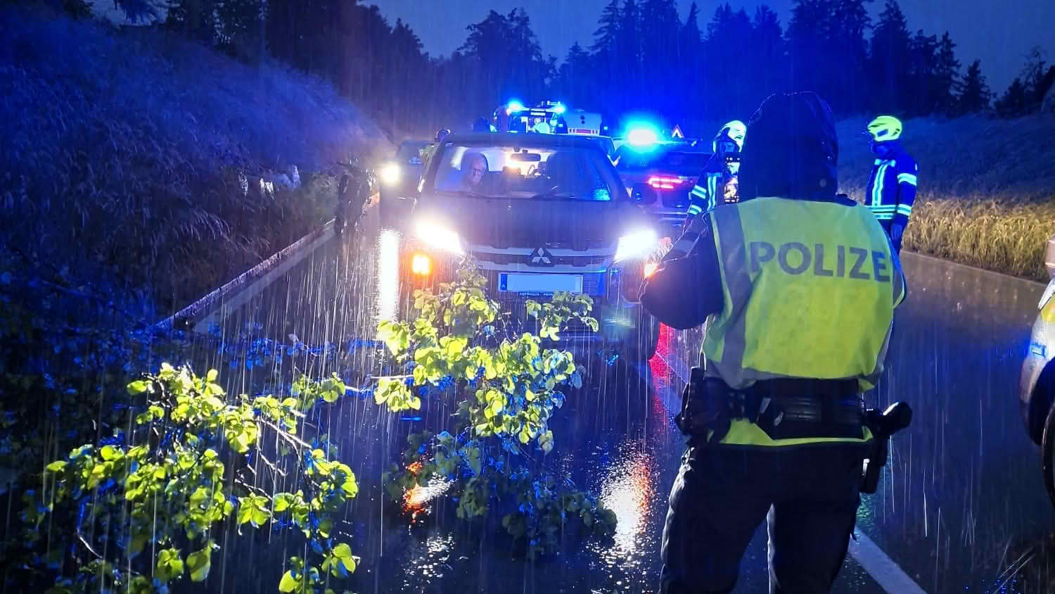 BFVDL: Unwetter sorgte für zahlreiche Feuerwehreinsätze