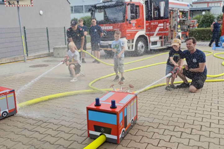 FF Wiener Neudorf: Volles Haus beim Frühlingsfest