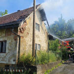 HFW Villach: Dachstuhlbrand in Villach-Fellach