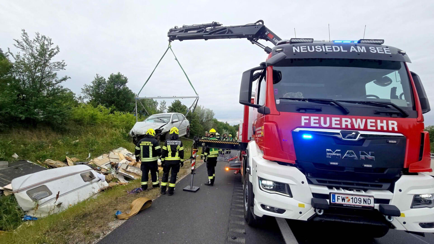 Schwerer Verkehrsunfall auf der A4 bei Gols