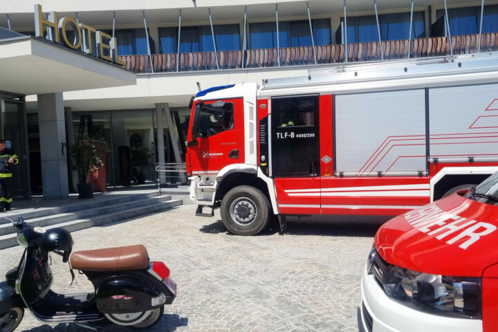 FF Bad Ischl: Kleinbrand und Verkehrsunfall – turbulenter Tag in Bad Ischl