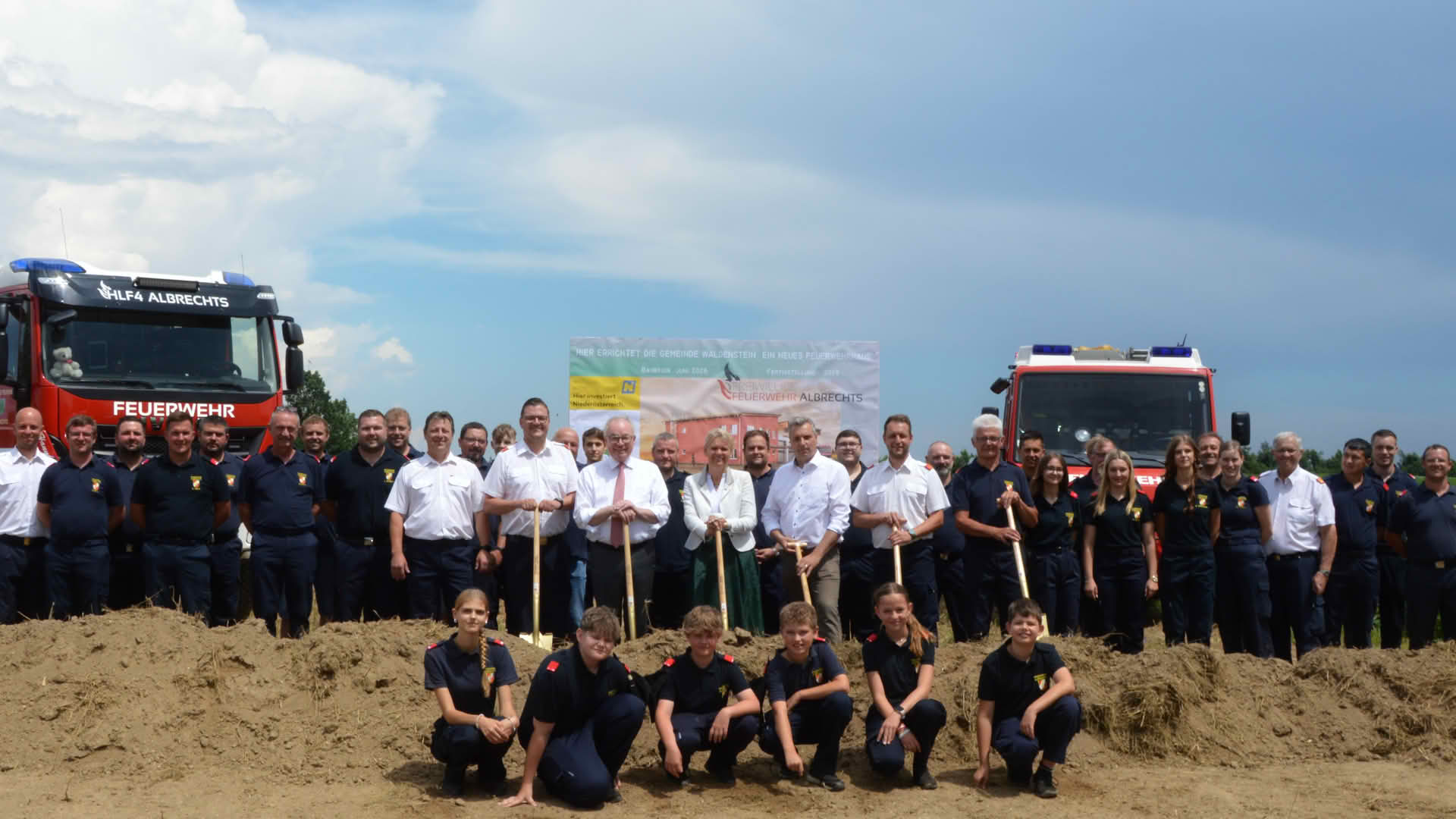 FF Albrechts: Spatenstich Feuerwehrhaus