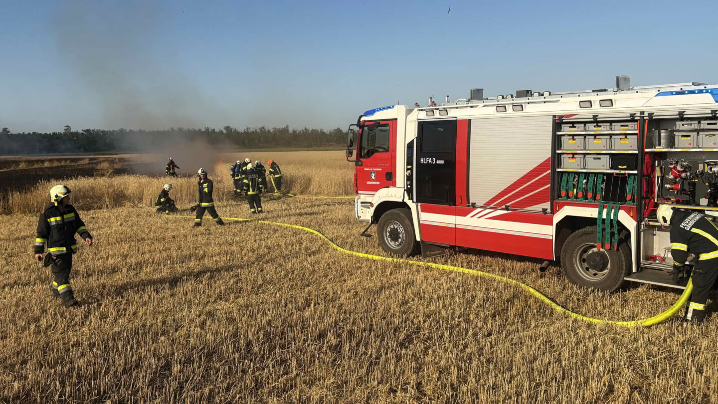 Fahrzeugbrand Arbeitsmaschine