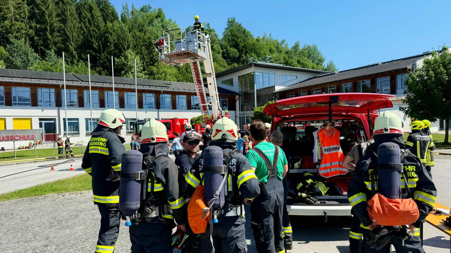 Feuerwehrübung in der Volksschule