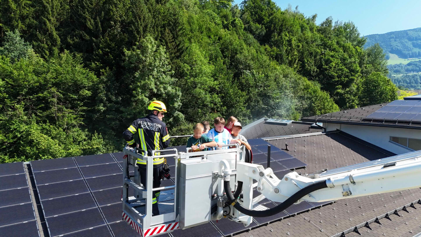 Feuerwehrübung in der Volksschule