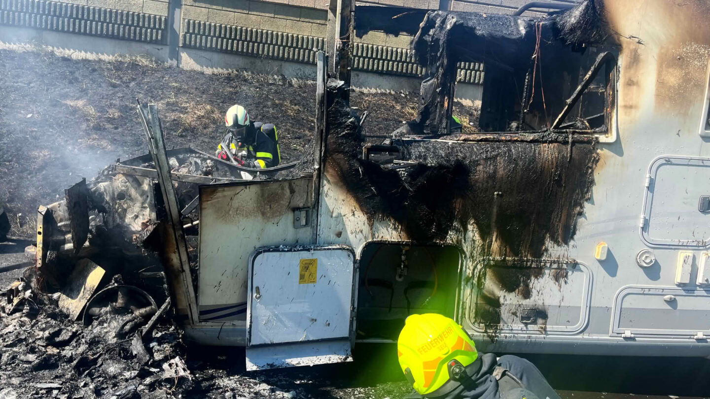 Vollbrand Wohnmobil A9 bei Mautern