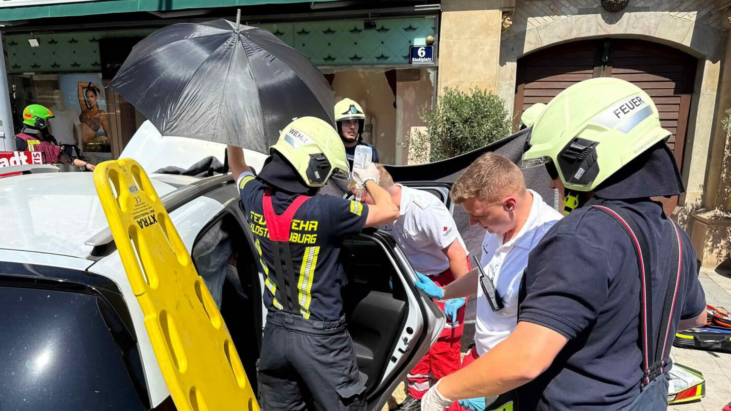 Menschenrettung nach Verkehrsunfall