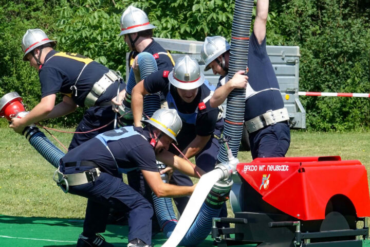 BFKDO Wiener Neustadt: 47. Bezirksfeuerwehrleistungsbewerb des Feuerwehrbezirks Wiener Neustadt in Winzendorf