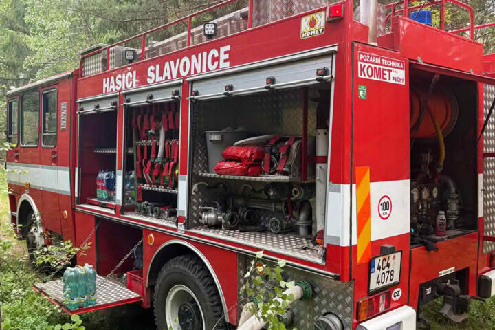 BFK Waidhofen/Thaya: Waldbrandeinsatz in Kadolec (Tschechien)