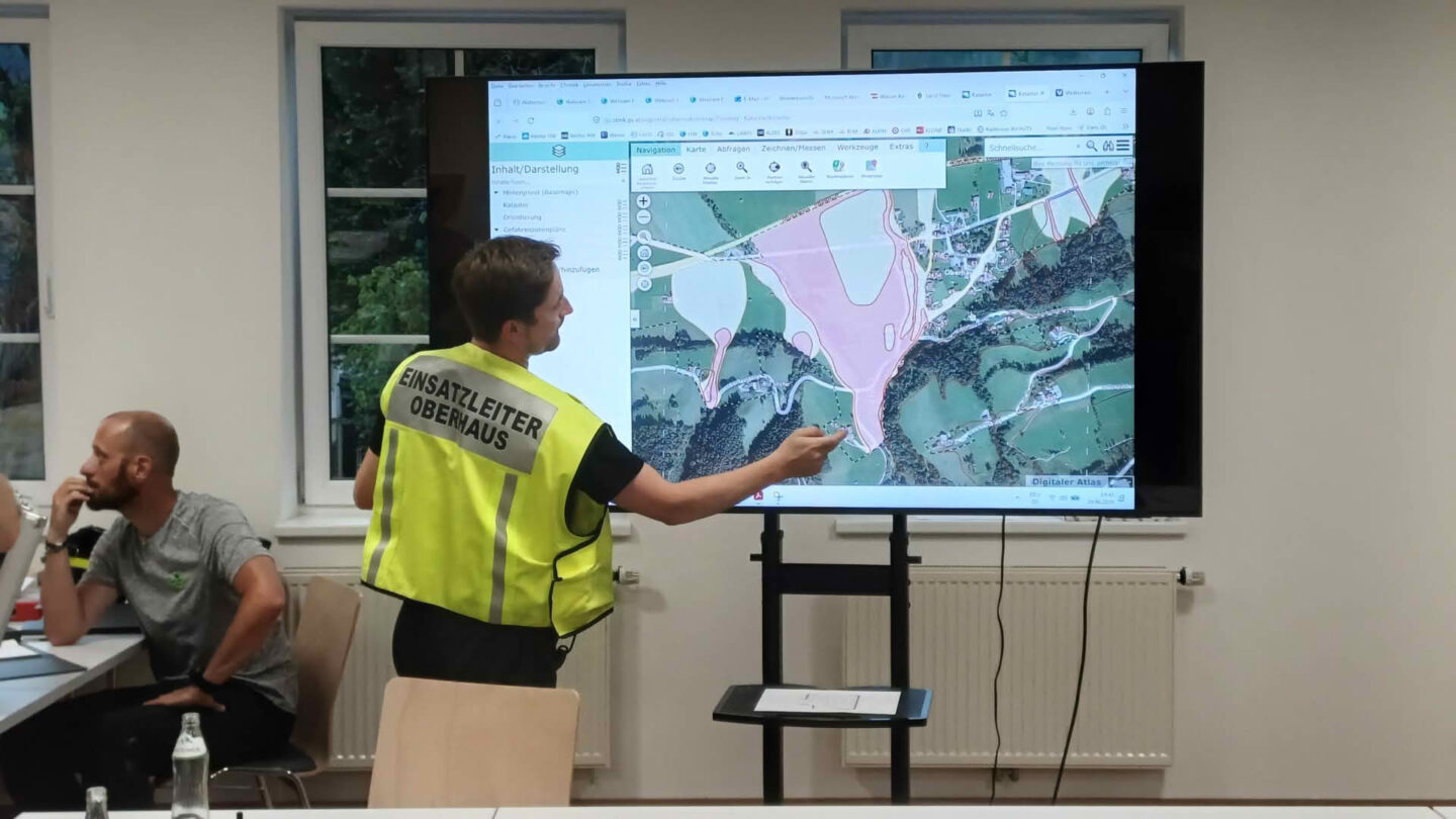 Feuerwehr informiert Bevölkerung über Unwetterlage