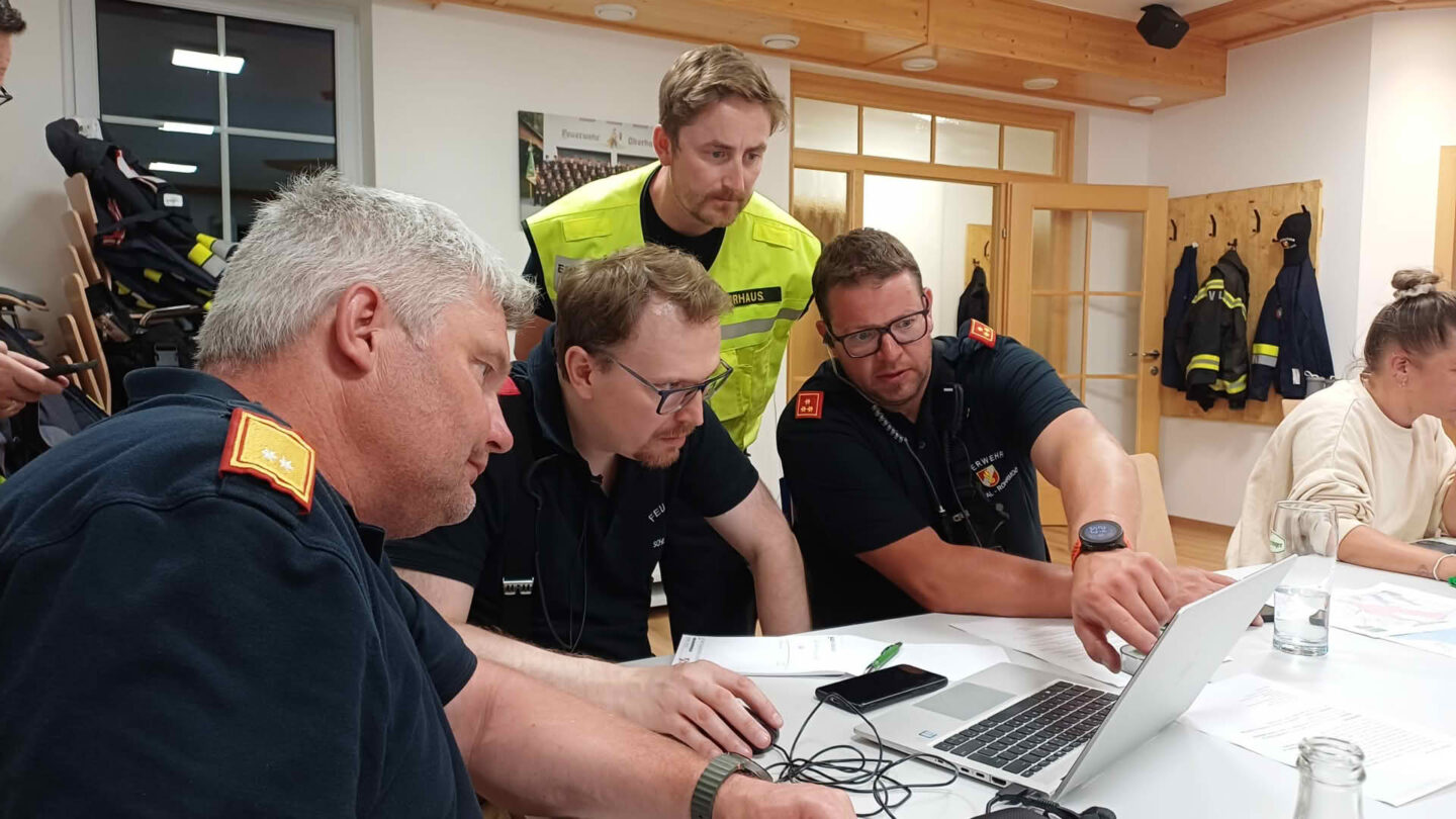 Feuerwehr informiert Bevölkerung über Unwetterlage
