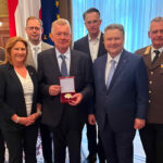 Feuerwehrabschnitt Klosterneuburg gratuliert Ehrenbrandrat Kommerzialrat Josef Angelmayer
