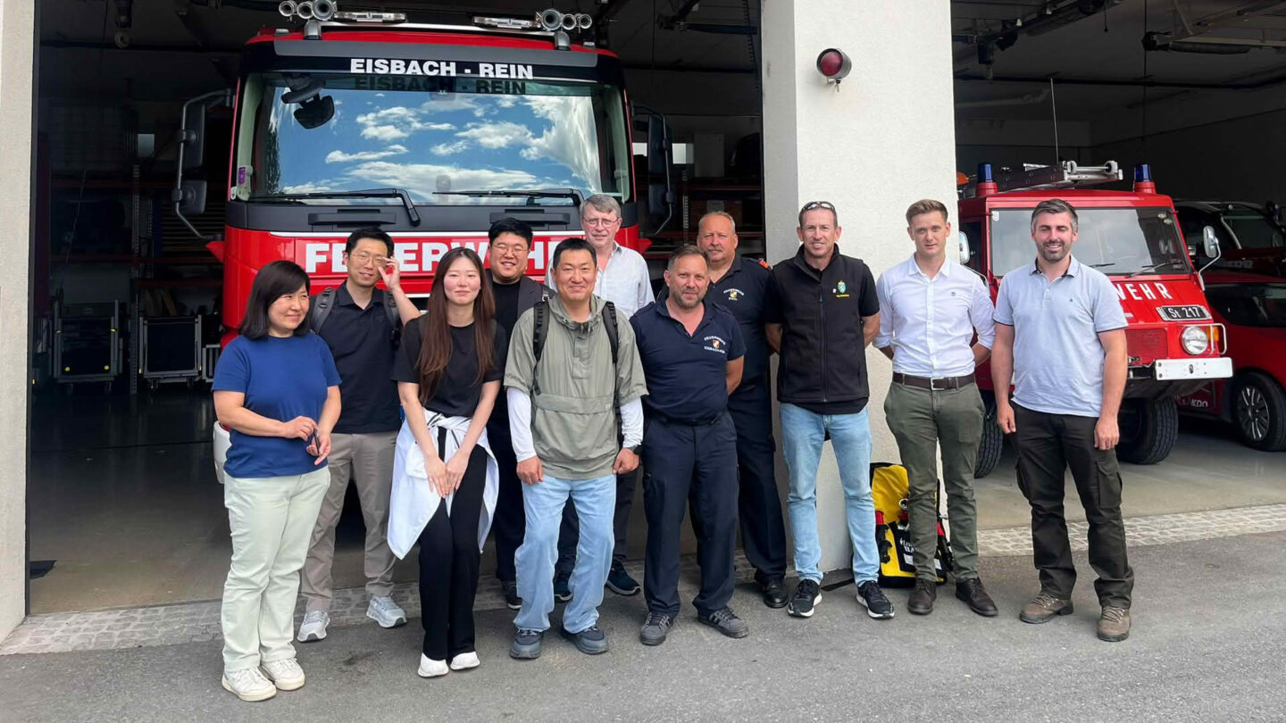 Feuerwehrdelegation aus Südkorea