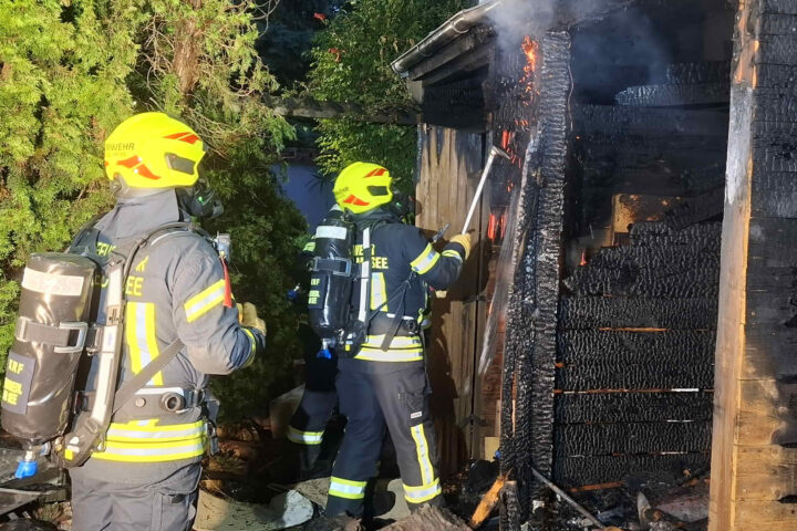 FF Neusiedl am See: Nächtlicher Brandeinsatz in Neusiedler Tanzcafé