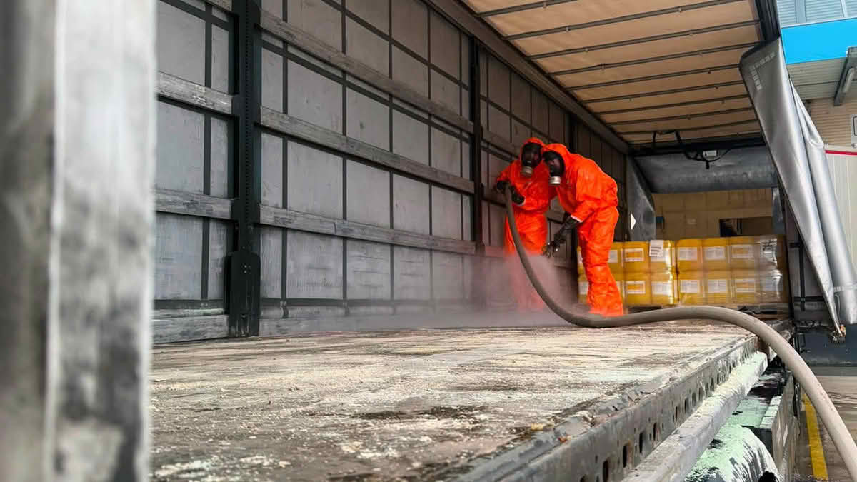 BFVDL: Gefahrguteinsatz bei einem Lannacher Industriebetrieb BFVDL: Gefahrguteinsatz bei einem Lannacher Industriebetrieb