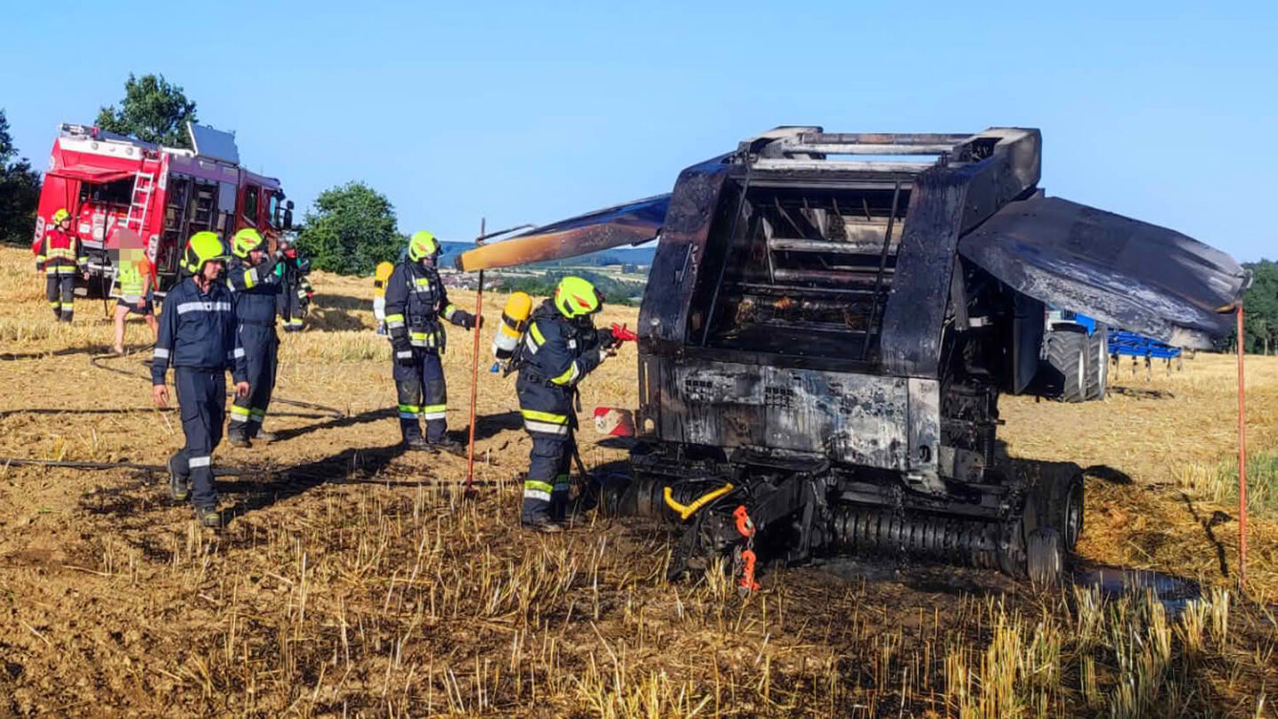 Mehrere BrÀnde forderten 18 Feuerwehren