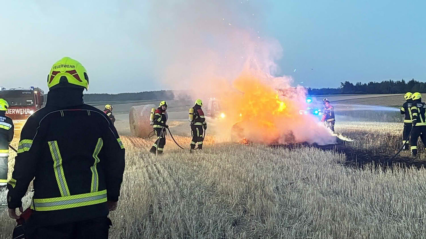 BFK Waidhofen/Thaya: Mehrere BrÀnde forderten 18 Feuerwehren BFK Waidhofen/Thaya: Mehrere BrÀnde forderten 18 Feuerwehren