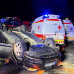 BFV Leoben: Verkehrsunfall auf der A9 – Pkw überschlägt sich nach Auffahrunfall mit Lkw