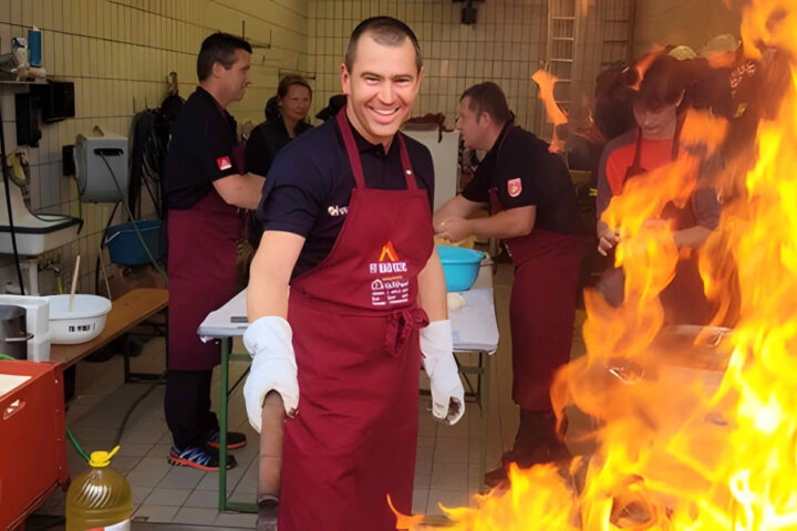 FF Bad Ischl: Familiennachmittag mit Feuerlöscherüberprüfung