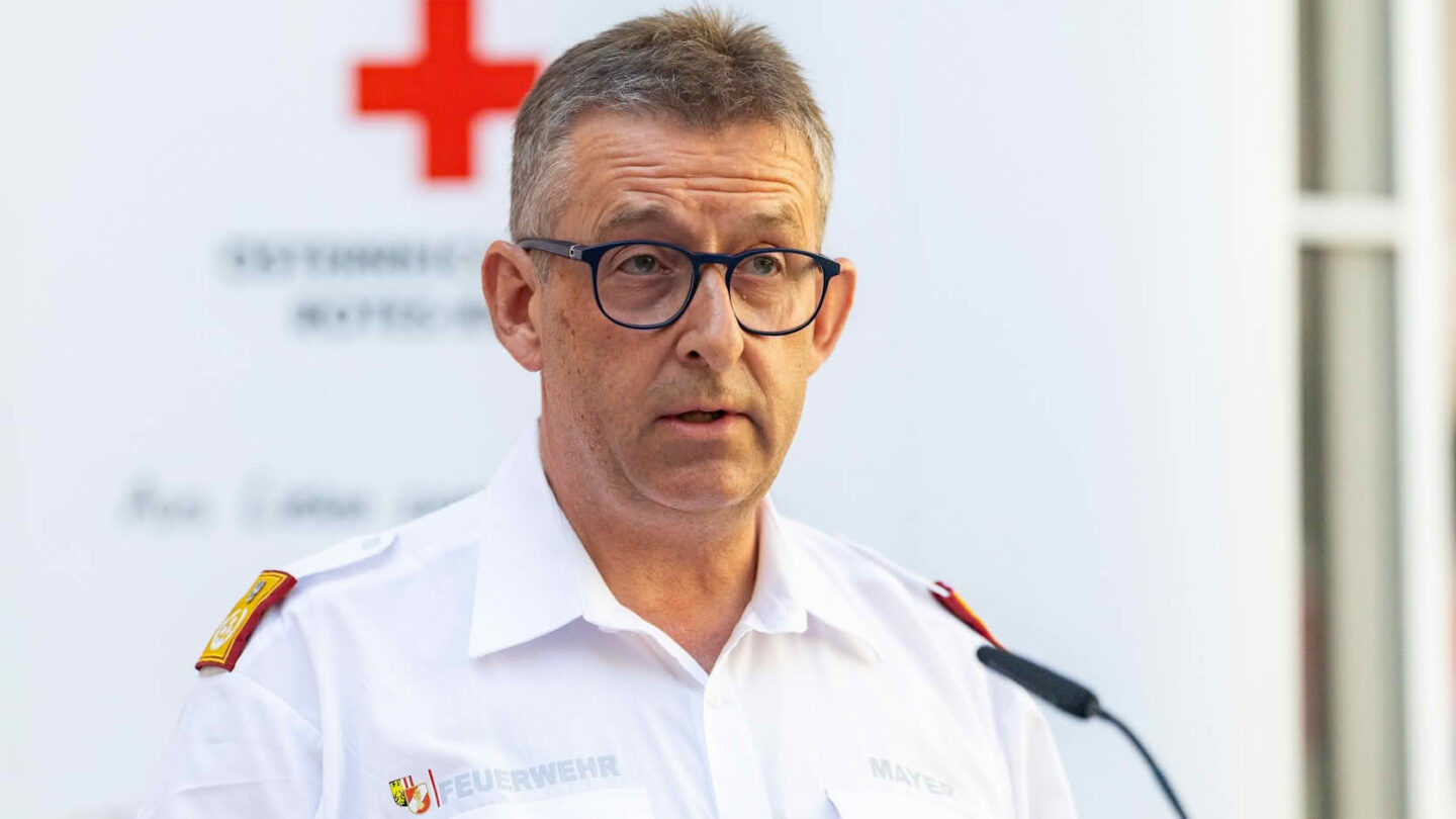 Rotes Kreuz & Bundesfeuerwehrverband warnen vor Extremhitze