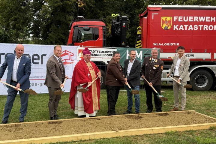 BFKDO Jennersdorf: 140-jähriges Bestehen und Spatenstich für neuen Zubau BFKDO Jennersdorf: 140-jähriges Bestehen und Spatenstich für neuen Zubau