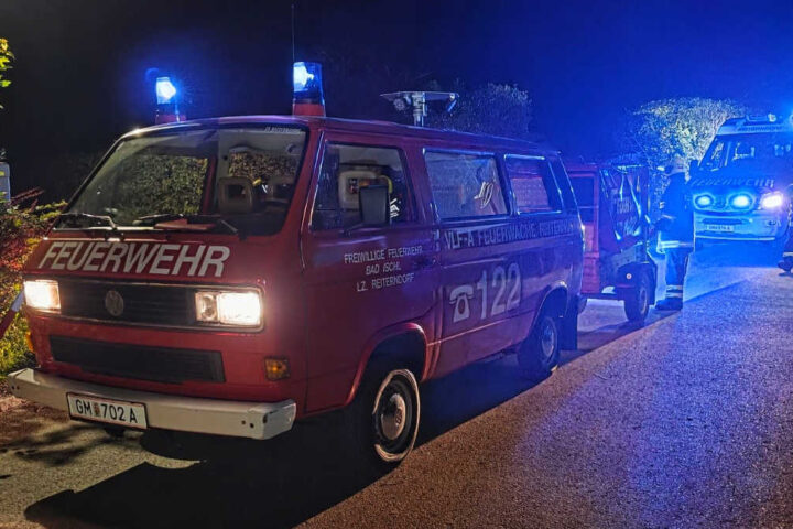 FW Reiterndorf: Erneuter Ölspur-Einsatz in der Siriuskoglgasse FW Reiterndorf: Erneuter Ölspur-Einsatz in der Siriuskoglgasse