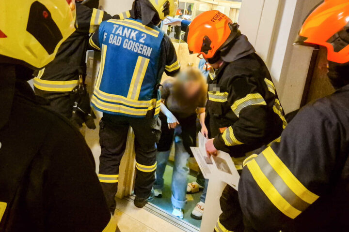 FF Bad Goisern: Nächtliche Liftöffnung