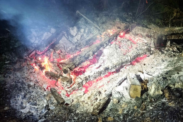 FF Bad Ischl: Brandverdacht wird zu Brand eines Plumpsklos FF Bad Ischl: Brandverdacht wird zu Brand eines Plumpsklos